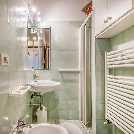 Dahlia Apartment